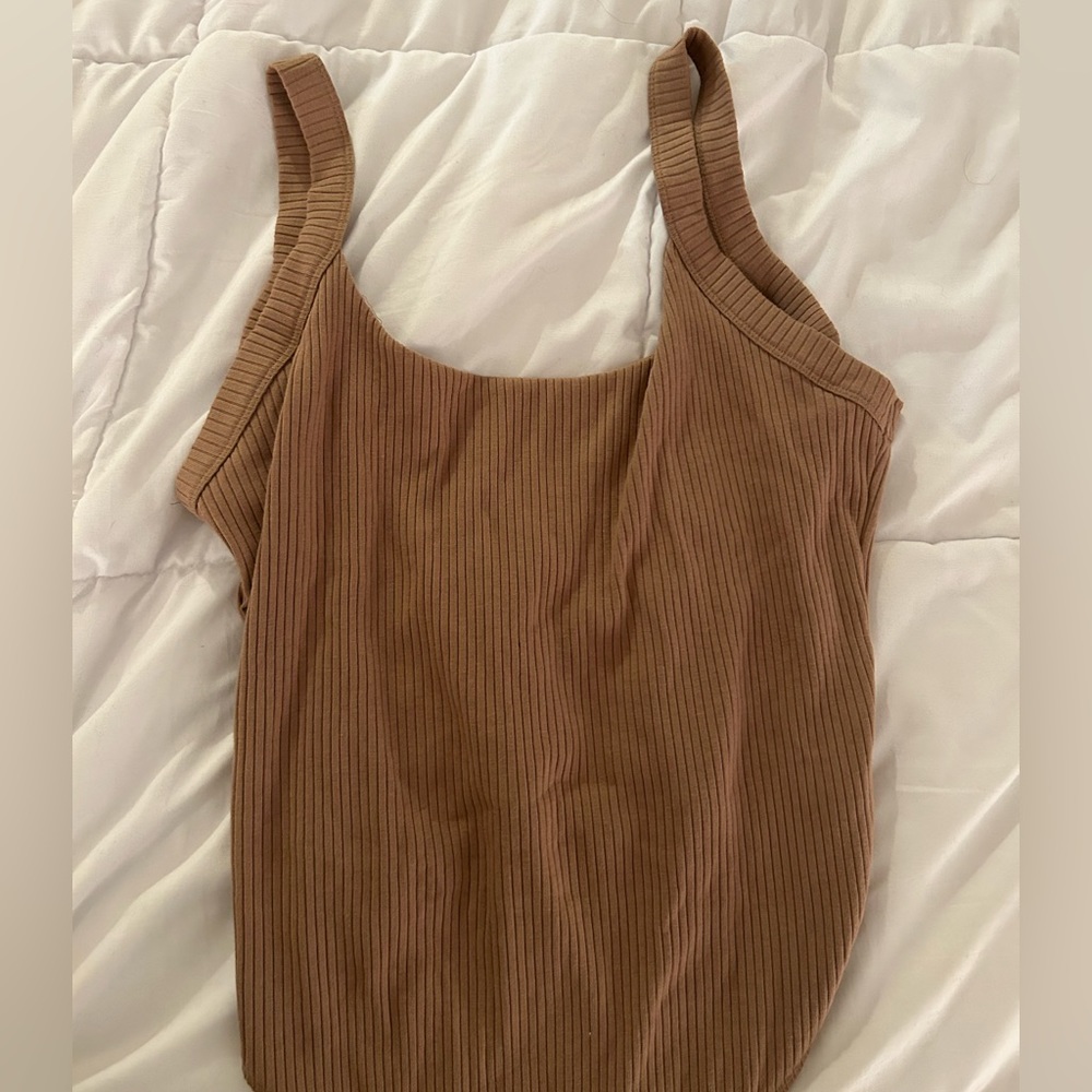 Good American || Ribbed Bodysuit - Picture 2 of 8
